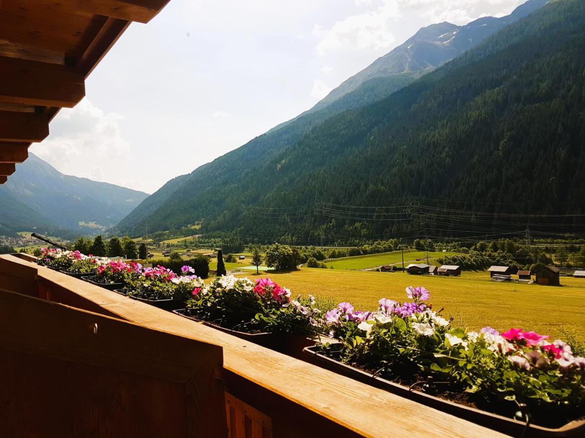 Pension Roman Pettneu am Arlberg Exterior photo