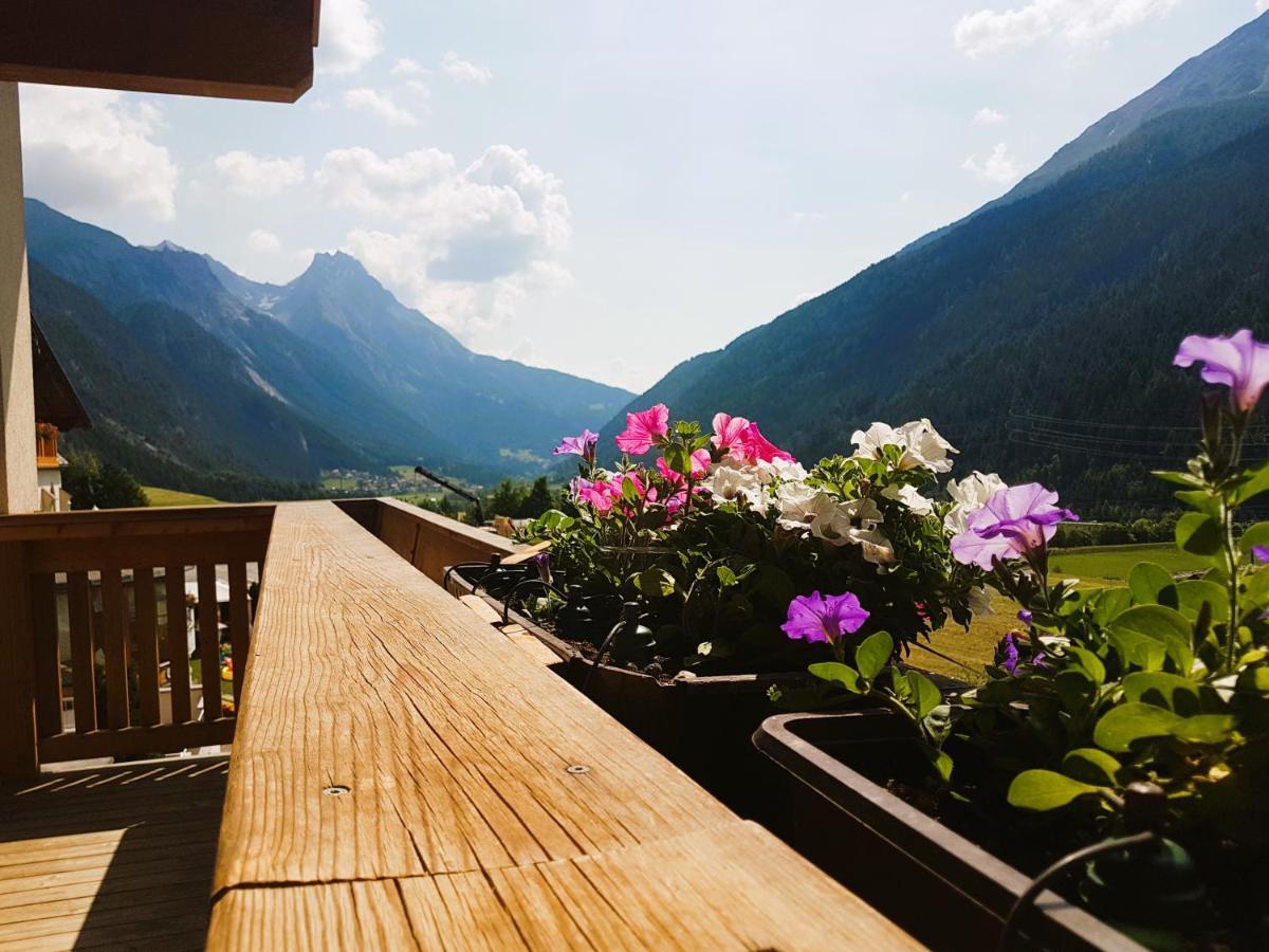 Pension Roman Pettneu am Arlberg Exterior photo