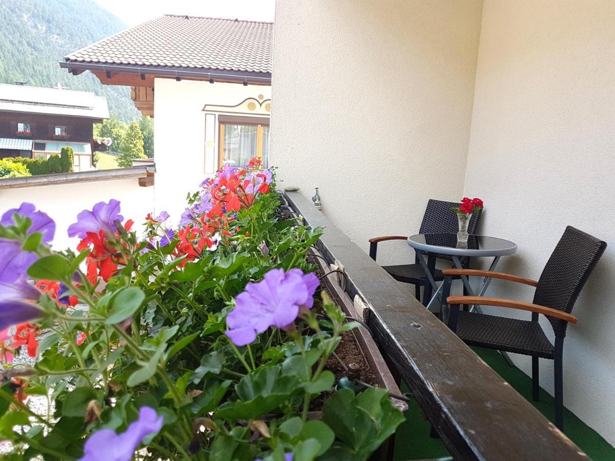 Pension Roman Pettneu am Arlberg Exterior photo