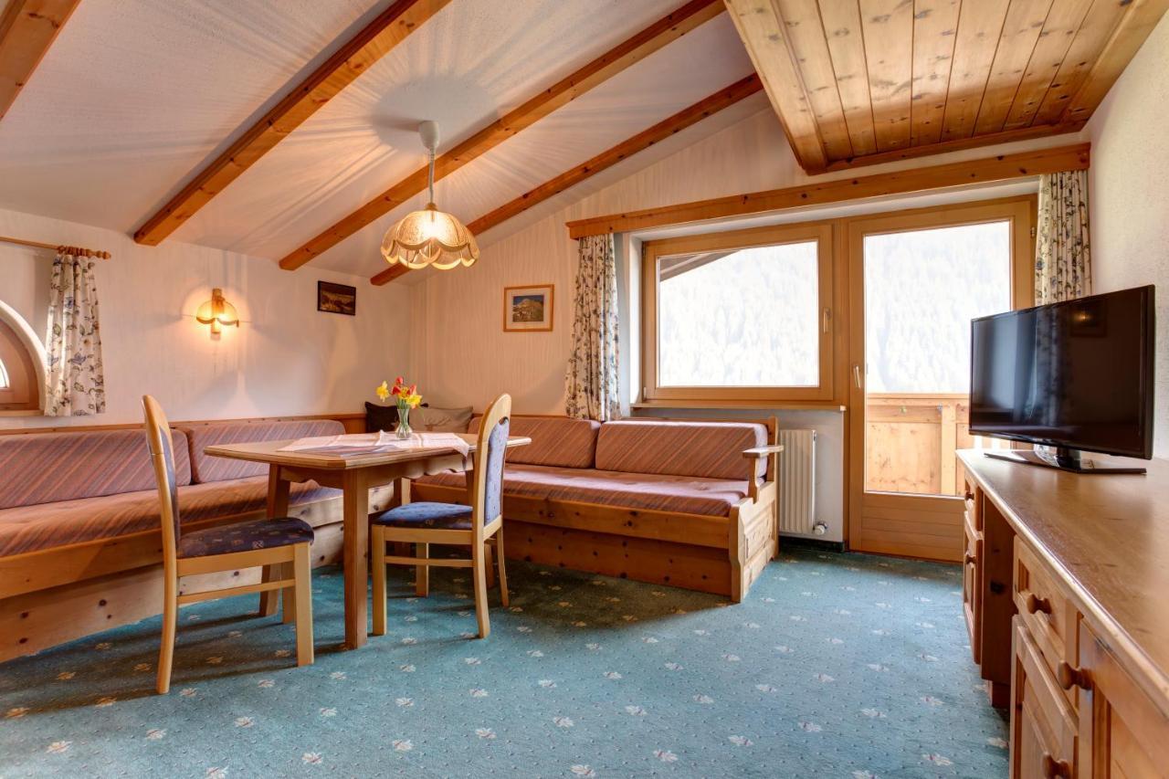 Pension Roman Pettneu am Arlberg Exterior photo