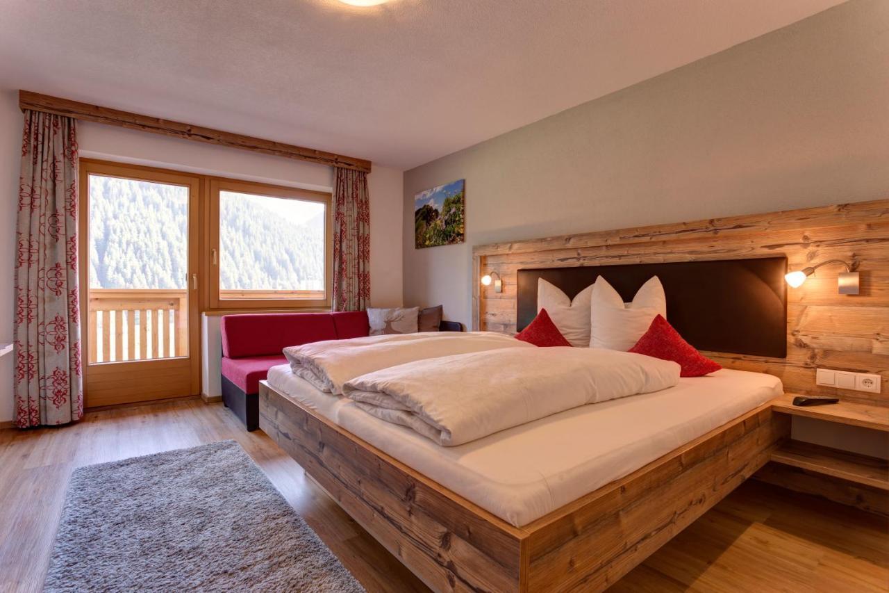 Pension Roman Pettneu am Arlberg Exterior photo