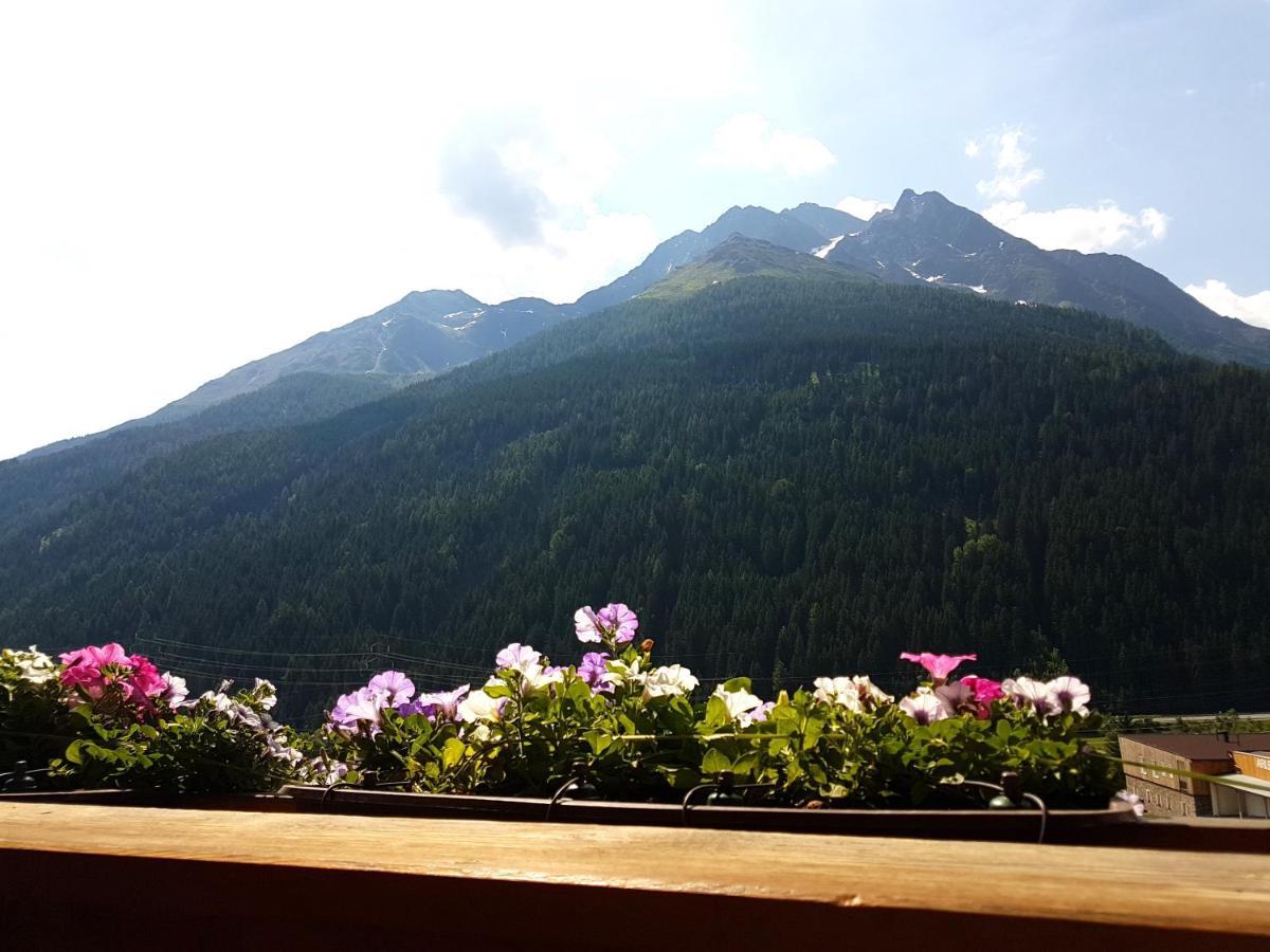 Pension Roman Pettneu am Arlberg Exterior photo